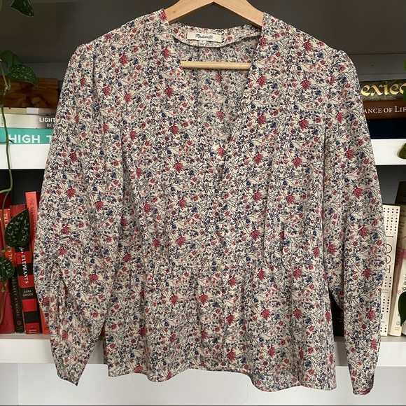 SOLD - Madewell Petal button front blouse 100% Silk - Picture 5 of 8
